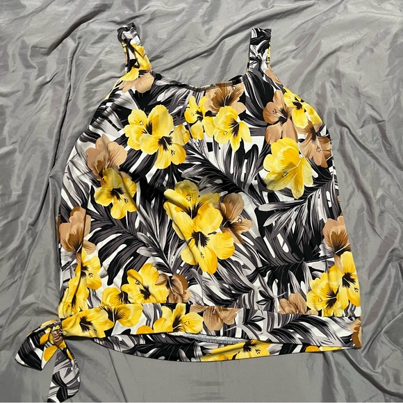 Swimsuits for All Beach Belle Floral Tankini Top Plus Size 24 Yellow Black White - Picture 6 of 12